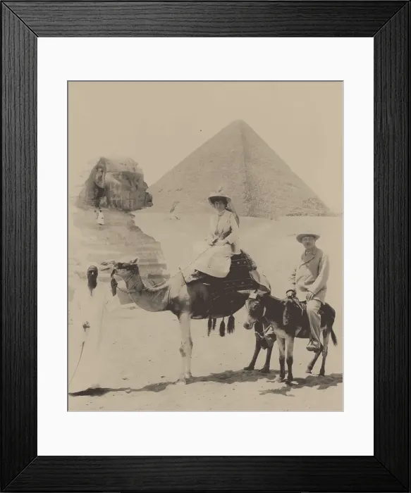 Framed Print : Arthur Conan Doyle and his wife Jean visiting the Pyramids, Egypt, 1907. Creator: Anonymous Framed Print : Arthur Conan Doyle and his wife Jean visiting the Pyramids, Egypt, 1907. Creator: Anonymous