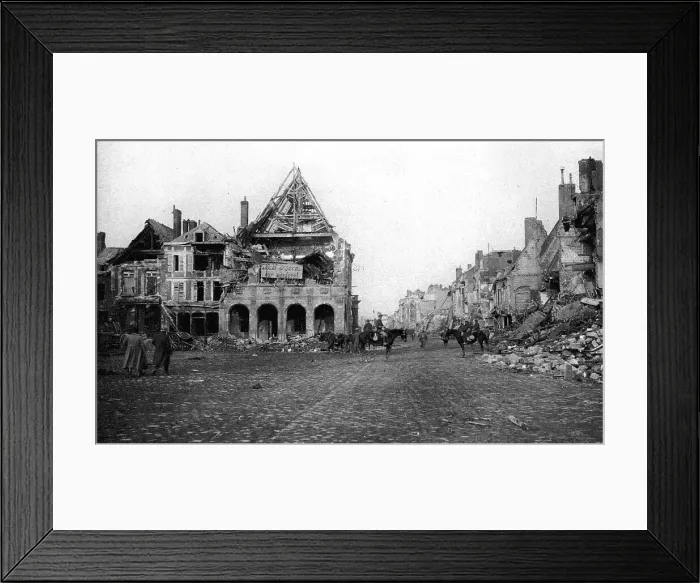 Framed Print : Dans Peronne Saccagee: Les ruines du precieux hotel de ville du XVI siecle et l'inscription que l'e Creator: Unknown Framed Print : Dans Peronne Saccagee: Les ruines du precieux hotel de ville du XVI siecle et l'inscription que l'e Creator: Unknown