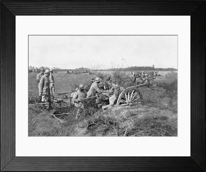 Framed Print : Devant Montdidier; Batterie de 75 en position, 1918. Creator: Unknown Framed Print : Devant Montdidier; Batterie de 75 en position, 1918. Creator: Unknown