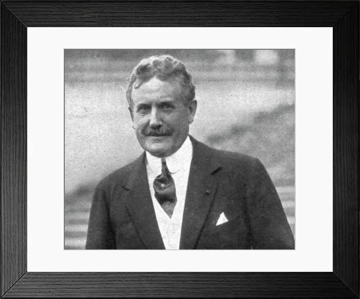Framed Print : L'Avant-Guerre aux Etats-Unis; Un ami de toujours: M. Myron T. Herrick, ambassadeur... (1917). Creator: Unknown Framed Print : L'Avant-Guerre aux Etats-Unis; Un ami de toujours: M. Myron T. Herrick, ambassadeur... (1917). Creator: Unknown