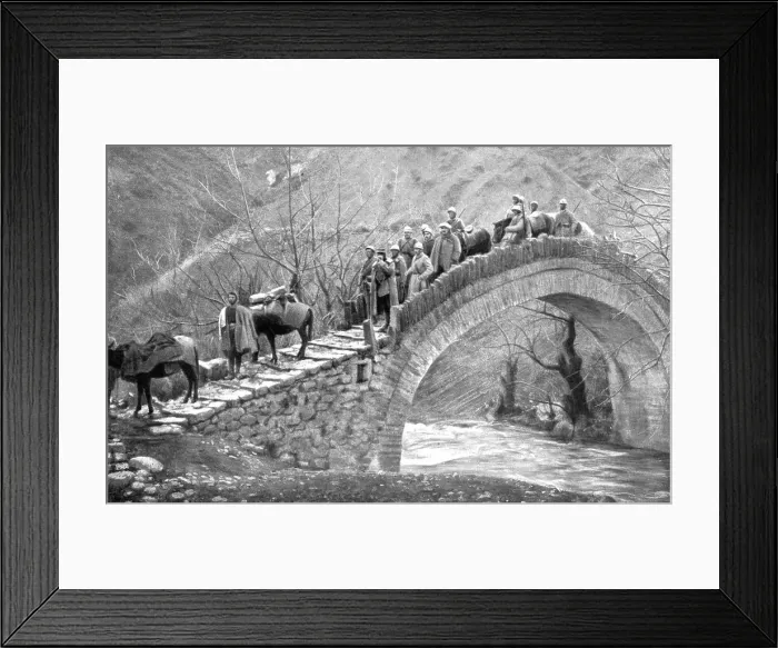 Framed Print : La campagne d'hiver en Orient; Sur la route de Santi-Quaranta a Monastir: la traversee... 1917. Creator: Unknown Framed Print : La campagne d'hiver en Orient; Sur la route de Santi-Quaranta a Monastir: la traversee... 1917. Creator: Unknown