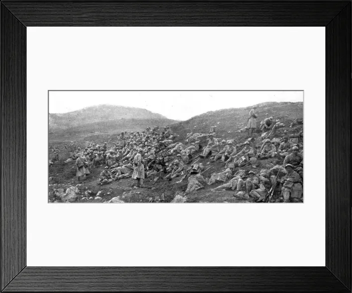 Framed Print : La campagne d'hiver en Orient; Au Nord de Monastir, le 18 mars 1917: le 272 regiment... 1917. Creator: Unknown Framed Print : La campagne d'hiver en Orient; Au Nord de Monastir, le 18 mars 1917: le 272 regiment... 1917. Creator: Unknown