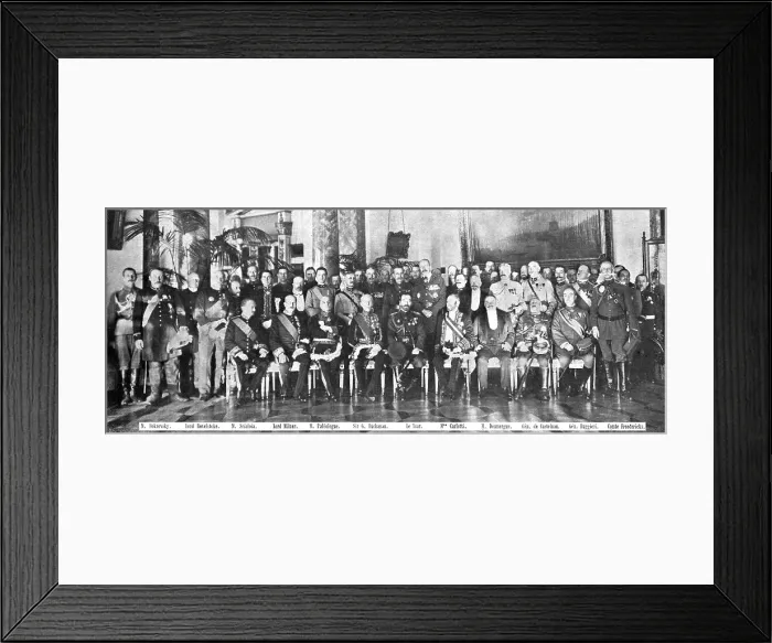 Framed Print : La Fin d'une Regime et d'un Regne; Une des dernieres solennités du regne: audience des... (1917). Creator: Unknown Framed Print : La Fin d'une Regime et d'un Regne; Une des dernieres solennités du regne: audience des... (1917). Creator: Unknown