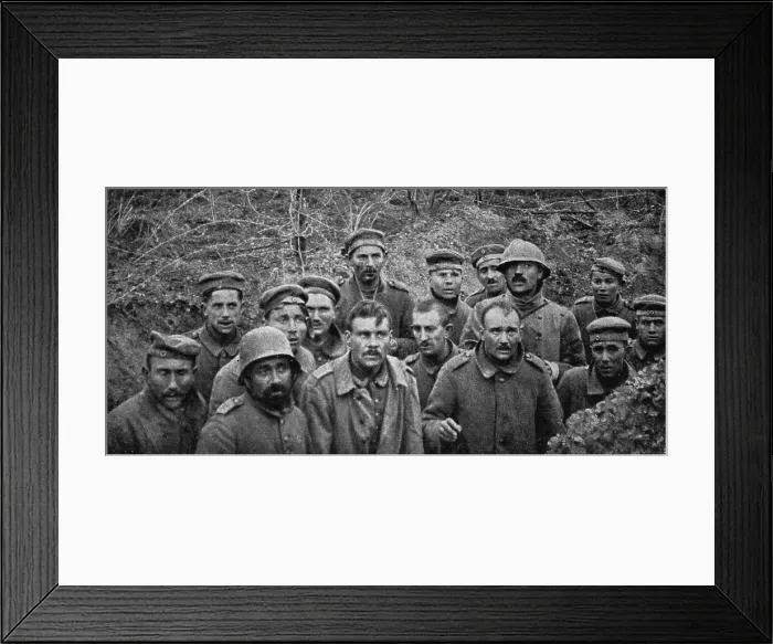 Framed Print : Notre attaque du 16 avril 1917; Prisonniers dans un boyau, au Godat, a l'Ouest de Reims... 1917. Creator: Unknown Framed Print : Notre attaque du 16 avril 1917; Prisonniers dans un boyau, au Godat, a l'Ouest de Reims... 1917. Creator: Unknown