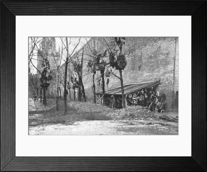 Framed Print : In Soviet Russia; In Moscow: mass grave of Bolsheviks killed.. 1917. Creator: Unknown Framed Print : In Soviet Russia; In Moscow: mass grave of Bolsheviks killed.. 1917. Creator: Unknown