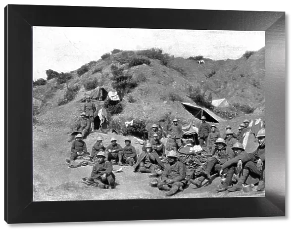 Les Evenements de Grece; L'armee nationale hellene: soldats venizelistes du front d'Orient...1917. Creator: Unknown