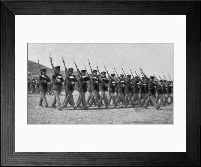 Framed Print : Les Evenements de Grece; L'armee d'Athenes: un regiment portant la casquette allemande... 1917. Creator: Unknown Framed Print : Les Evenements de Grece; L'armee d'Athenes: un regiment portant la casquette allemande... 1917. Creator: Unknown
