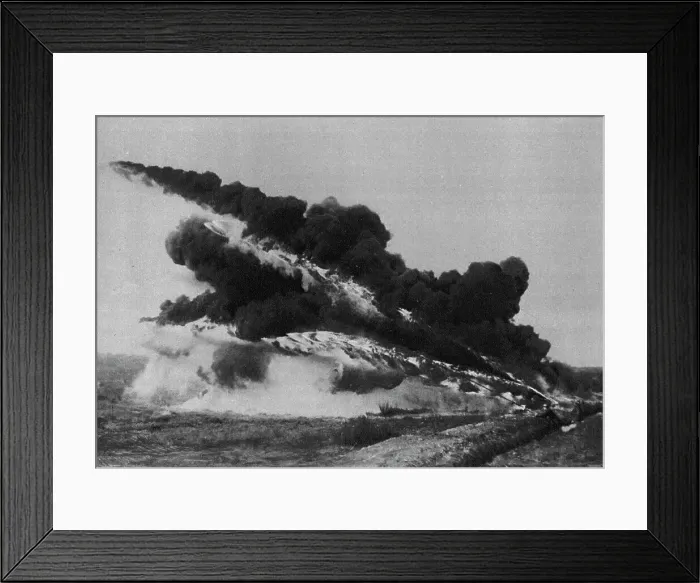 Framed Print : Ce que L'ennemi a Voulu; Une diabolique invention allemande que les allies ont du adopter... 1917. Creator: Unknown Framed Print : Ce que L'ennemi a Voulu; Une diabolique invention allemande que les allies ont du adopter... 1917. Creator: Unknown