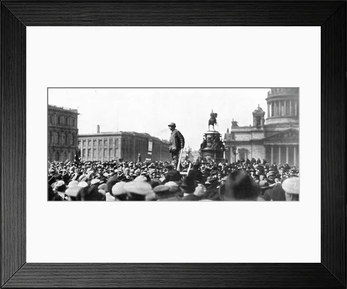 Framed Print : Les Soubresauts de la Russie; La propagande pacifiste payee par l'Allemagne: le 1st mai 1917. Creator: Bulla Framed Print : Les Soubresauts de la Russie; La propagande pacifiste payee par l'Allemagne: le 1st mai 1917. Creator: Bulla