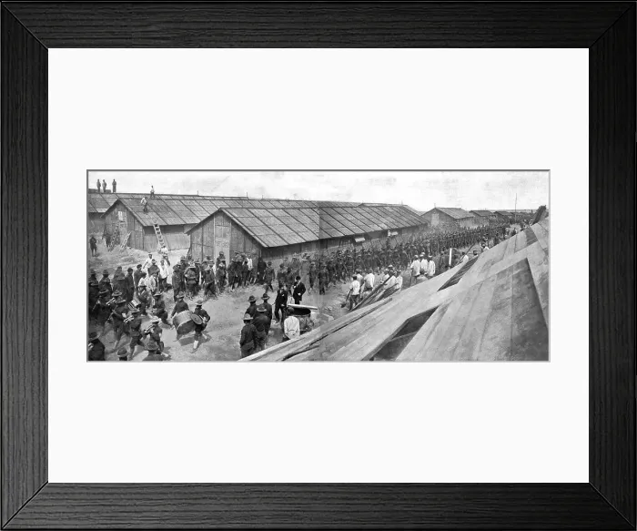 Framed Print : L'Installation en France de L'Avant-Garde Americaine; Un bataillon du 16th regiment... 1917. Creator: Unknown Framed Print : L'Installation en France de L'Avant-Garde Americaine; Un bataillon du 16th regiment... 1917. Creator: Unknown