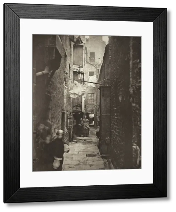Framed Print : Close No. 37 High Street (#15), Printed 1900. Creator: Thomas Annan Framed Print : Close No. 37 High Street (#15), Printed 1900. Creator: Thomas Annan