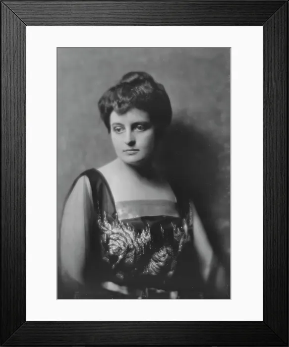 Framed Print : Mrs. H.C. Dodge, portrait photograph, 1917 Nov. 21. Creator: Arnold Genthe Framed Print : Mrs. H.C. Dodge, portrait photograph, 1917 Nov. 21. Creator: Arnold Genthe