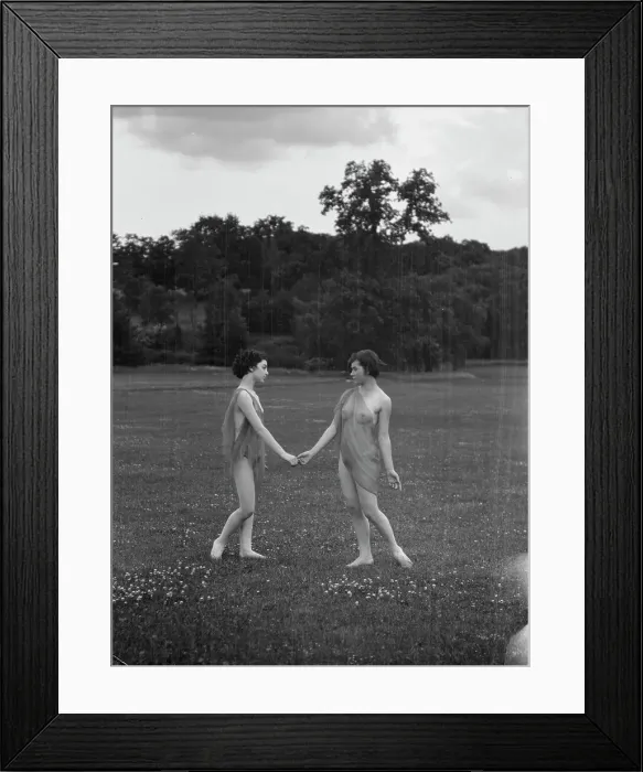 Framed Print : Elizabeth Duncan dancers, between 1916 and 1941. Creator: Arnold Genthe Framed Print : Elizabeth Duncan dancers, between 1916 and 1941. Creator: Arnold Genthe
