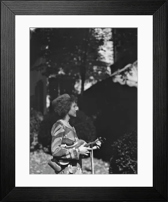 Framed Print : Elizabeth Duncan dancers, between 1916 and 1941. Creator: Arnold Genthe Framed Print : Elizabeth Duncan dancers, between 1916 and 1941. Creator: Arnold Genthe