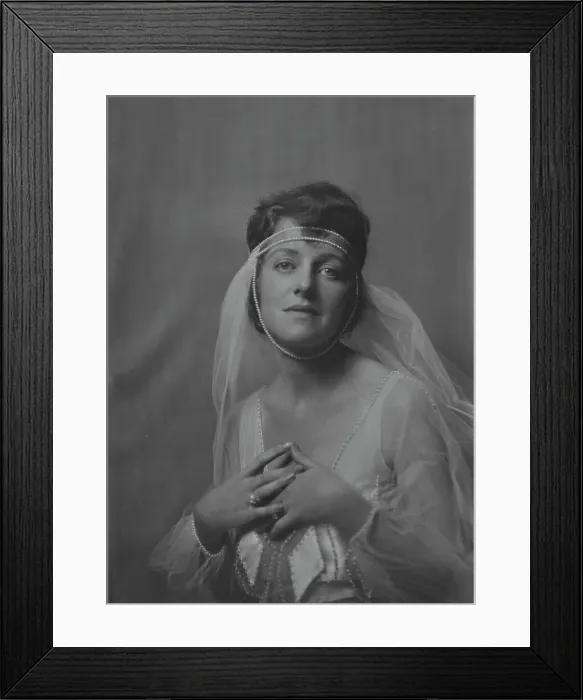 Framed Print : Mrs. W.S. Elliott, portrait photograph, 1918 Nov. 6. Creator: Arnold Genthe Framed Print : Mrs. W.S. Elliott, portrait photograph, 1918 Nov. 6. Creator: Arnold Genthe