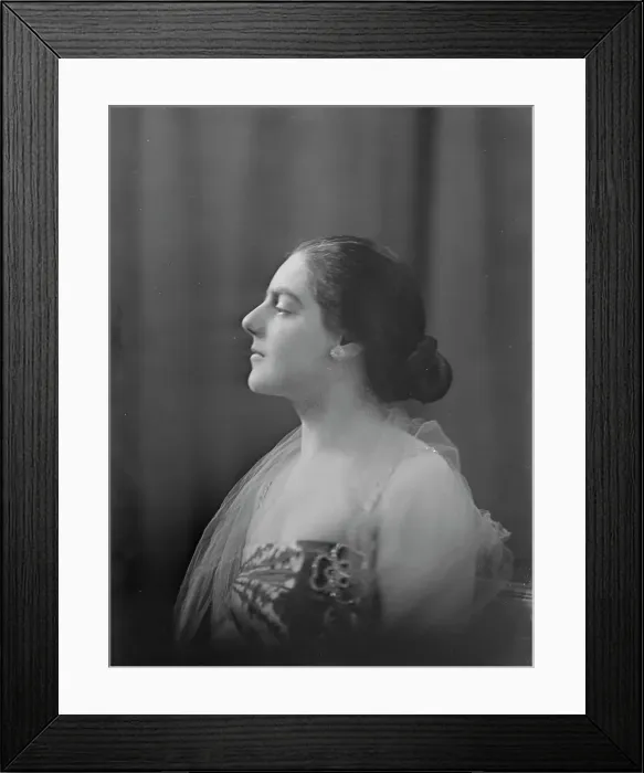 Framed Print : Miss Eva Gauthier, portrait photograph, 1918 Nov. Creator: Arnold Genthe Framed Print : Miss Eva Gauthier, portrait photograph, 1918 Nov. Creator: Arnold Genthe