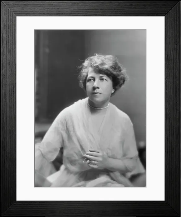Framed Print : Mrs. S.M. Hilton, portrait photograph, 1917 Nov. 16. Creator: Arnold Genthe Framed Print : Mrs. S.M. Hilton, portrait photograph, 1917 Nov. 16. Creator: Arnold Genthe
