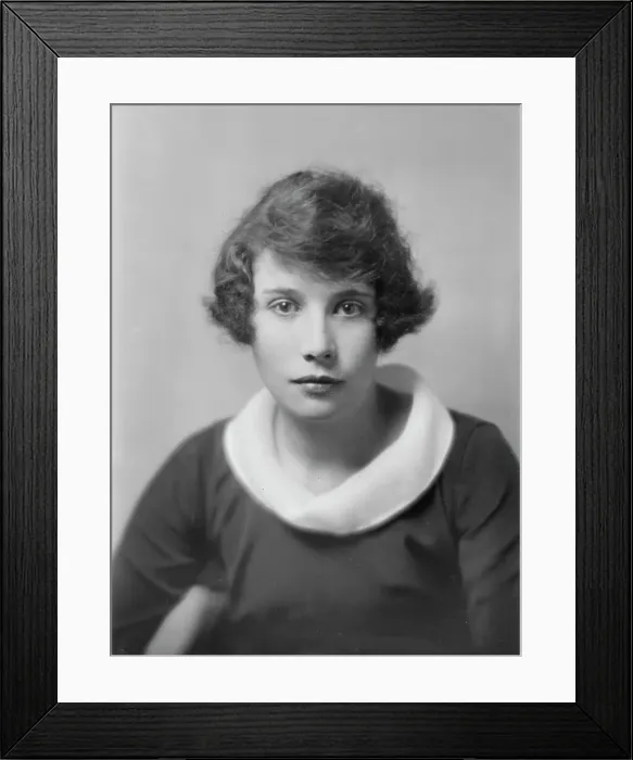 Framed Print : Mrs. Frederick Humphreys, portrait photograph, 1918 Apr. 26. Creator: Arnold Genthe Framed Print : Mrs. Frederick Humphreys, portrait photograph, 1918 Apr. 26. Creator: Arnold Genthe