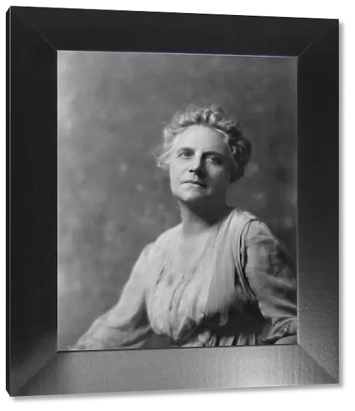 Mrs. Rosa Ingraham, portrait photograph, 1919 Aug. 4. Creator: Arnold Genthe