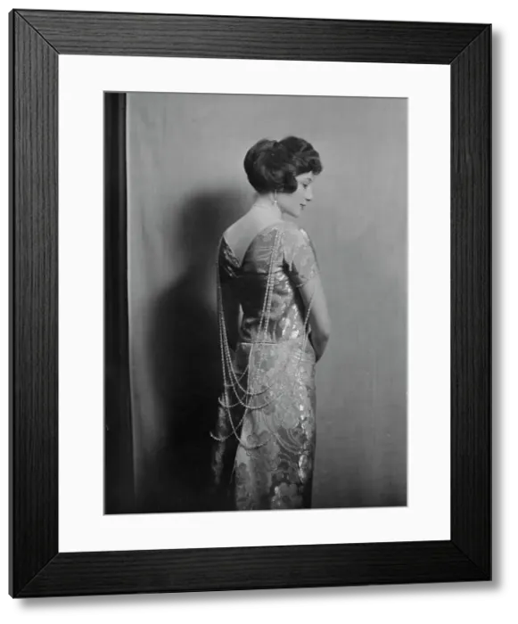 Framed Print : Mrs. Allan Lehman, portrait photograph, 1918 Dec. 31. Creator: Arnold Genthe Framed Print : Mrs. Allan Lehman, portrait photograph, 1918 Dec. 31. Creator: Arnold Genthe