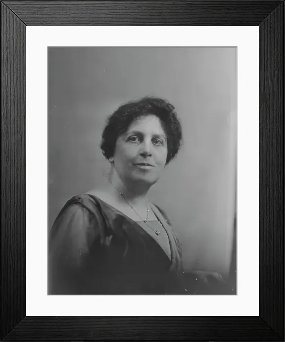 Framed Print : Miss Jean Manner, portrait photograph, 1919 Feb. 25. Creator: Arnold Genthe Framed Print : Miss Jean Manner, portrait photograph, 1919 Feb. 25. Creator: Arnold Genthe