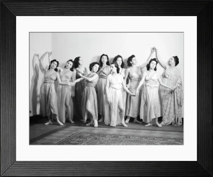 Framed Print : Maria Theresa Duncan and dancers, between 1911 and 1942. Creator: Arnold Genthe Framed Print : Maria Theresa Duncan and dancers, between 1911 and 1942. Creator: Arnold Genthe