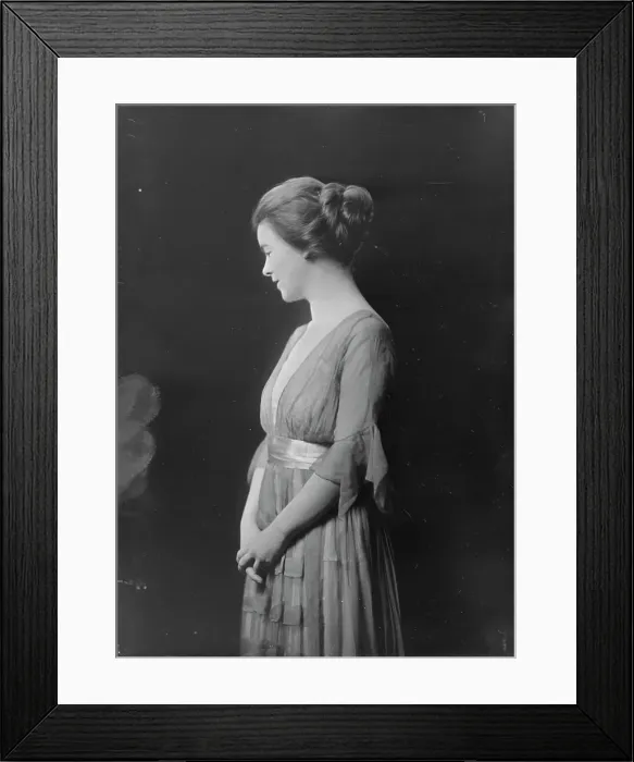 Framed Print : Mrs. Marshall, portrait photograph, 1918 Nov. 23. Creator: Arnold Genthe Framed Print : Mrs. Marshall, portrait photograph, 1918 Nov. 23. Creator: Arnold Genthe