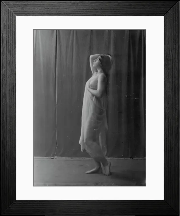 Framed Print : Miss Aurah Melnor, 1918 Sept. 6. Creator: Arnold Genthe Framed Print : Miss Aurah Melnor, 1918 Sept. 6. Creator: Arnold Genthe