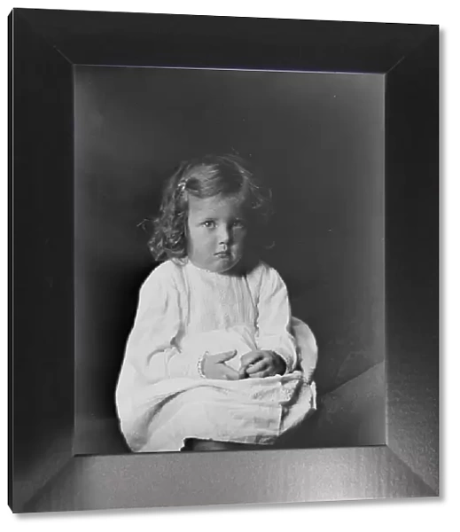 Child of Wilhelm Meyer, portrait photograph, 1919 Oct. 4. Creator: Arnold Genthe