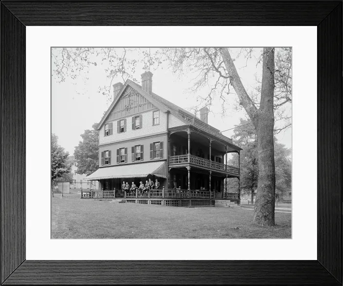 Framed Print : Psi Upsilon House, Amherst College, c1908. Creator: Unknown Framed Print : Psi Upsilon House, Amherst College, c1908. Creator: Unknown