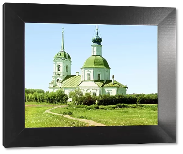 Pokrov Church in Sukharino, Korchevskoi County, Tver Province, 1910. Creator: Sergey Mikhaylovich Prokudin-Gorsky