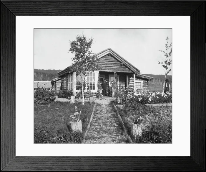 Framed Print : Ranch house near Fairbanks, 1916. Creator: Unknown Framed Print : Ranch house near Fairbanks, 1916. Creator: Unknown
