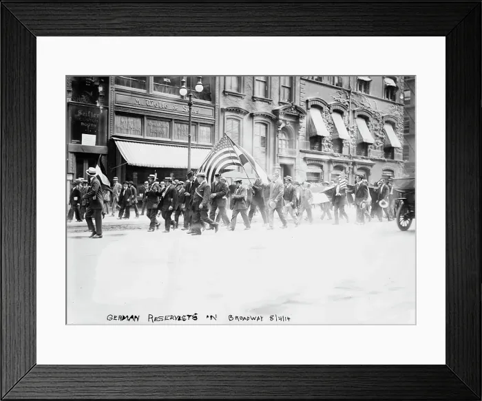 Framed Print : German Reservists in Broadway [i.e. Fifth Avenue], 4 Aug 1914. Creator: Bain News Service