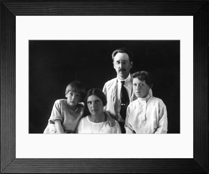 Framed Print : Mikhail Alekseevich Pavlov with his Wife, Olga Aleksandrovna (nee Klushina), and Sons, early 1920s. Creator: Unknown Framed Print : Mikhail Alekseevich Pavlov with his Wife, Olga Aleksandrovna (nee Klushina), and Sons, early 1920s. Creator: Unknown