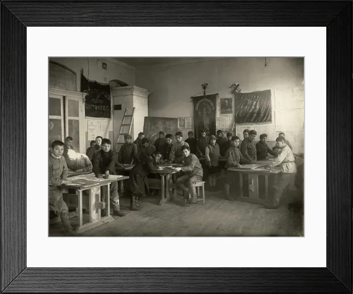 Framed Print : Minsk: United Jewish Vocational School. Drawing lesson, 1920-1929. Creator: Unknown Framed Print : Minsk: United Jewish Vocational School. Drawing lesson, 1920-1929. Creator: Unknown