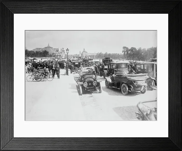Framed Print : Autos requisitioned, Paris, between c1914 and c1915. Creator: Bain News Service Framed Print : Autos requisitioned, Paris, between c1914 and c1915. Creator: Bain News Service