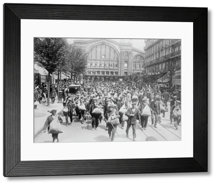 Framed Print : Belgian Reservists leaving Gare de l'Est [i.e. Gare du Nord], 1914. Creator: Bain News Service