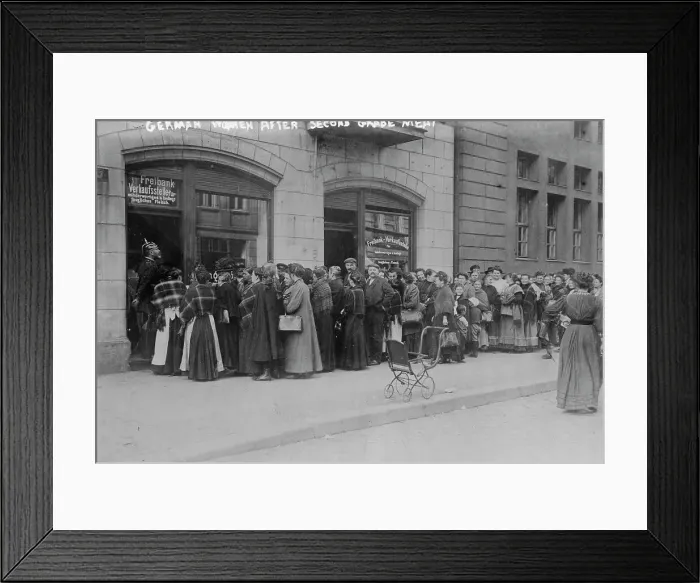 Framed Print : German women after second grade meat, 1914. Creator: Bain News Service Framed Print : German women after second grade meat, 1914. Creator: Bain News Service