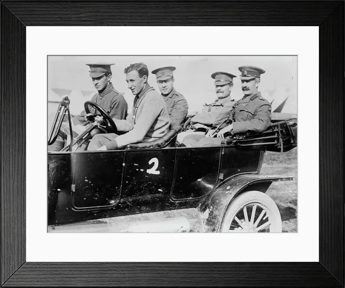 Framed Print : Col. Williams, Commanding Valcartier Camp, Canada, between c1914 and c1915. Creator: Bain News Service Framed Print : Col. Williams, Commanding Valcartier Camp, Canada, between c1914 and c1915. Creator: Bain News Service