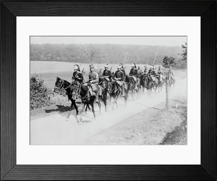 Framed Print : French Dragoon & Chasseur Patrol, between c1914 and c1915. Creator: Bain News Service. French Dragoon & Chasseur Patrol, between c1914 and c1915. Creator: Bain News Service Framed Print : French Dragoon & Chasseur Patrol, between c1914 and c1915. Creator: Bain News Service. French Dragoon & Chasseur Patrol, between c1914 and c1915. Creator: Bain News Service