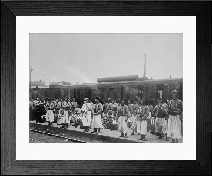 Framed Print : Algerian soldiers, between c1914 and c1915. Creator: Bain News Service Framed Print : Algerian soldiers, between c1914 and c1915. Creator: Bain News Service