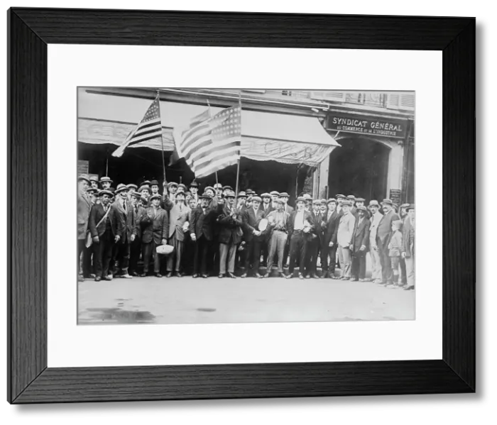 Framed Print : American Volunteers, between c1910 and c1915. Creator: Bain News Service Framed Print : American Volunteers, between c1910 and c1915. Creator: Bain News Service