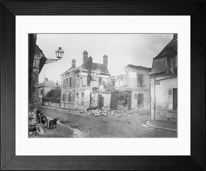 Framed Print : Choisy Au Bac, Houses burned by Germans, 6 Nov 1914 (date created and published later). Creator: Bain News Service Framed Print : Choisy Au Bac, Houses burned by Germans, 6 Nov 1914 (date created and published later). Creator: Bain News Service