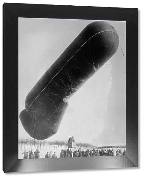 German observation balloon, between 1914 and c1915. Creator: Bain News Service