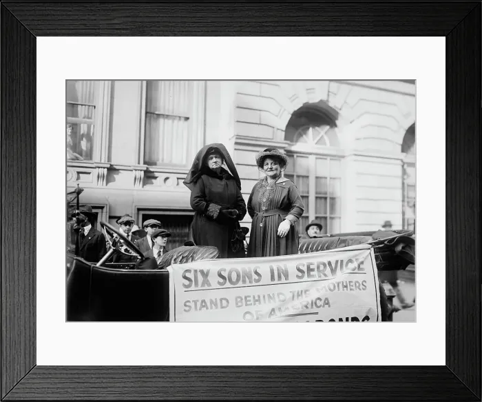 Framed Print : Mrs. Wm. Quinn & Mrs. L. Rosenberg, 1918. Creator: Bain News Service. Mrs. Wm. Quinn & Mrs. L. Rosenberg, 1918. Creator: Bain News Service Framed Print : Mrs. Wm. Quinn & Mrs. L. Rosenberg, 1918. Creator: Bain News Service. Mrs. Wm. Quinn & Mrs. L. Rosenberg, 1918. Creator: Bain News Service