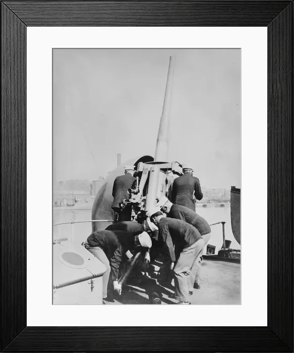 Framed Print : Marines anti-aircraft gun, 2 Apr 1918. Creator: Bain News Service Framed Print : Marines anti-aircraft gun, 2 Apr 1918. Creator: Bain News Service