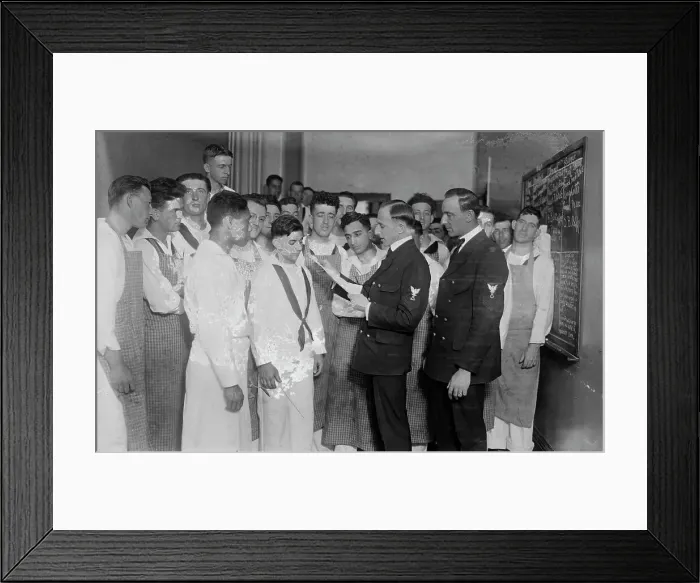 Framed Print : Lecturing naval cooks, between c1915 and 1918. Creator: Bain News Service Framed Print : Lecturing naval cooks, between c1915 and 1918. Creator: Bain News Service