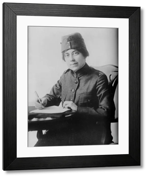 Framed Print : Irene McIntyre, between c1915 and c1920. Creator: Bain News Service Framed Print : Irene McIntyre, between c1915 and c1920. Creator: Bain News Service