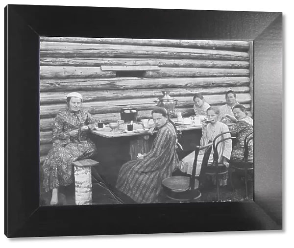 Teatime at the Outhouse. Preobrazhenskaya Street, 1906. Creator: Unknown