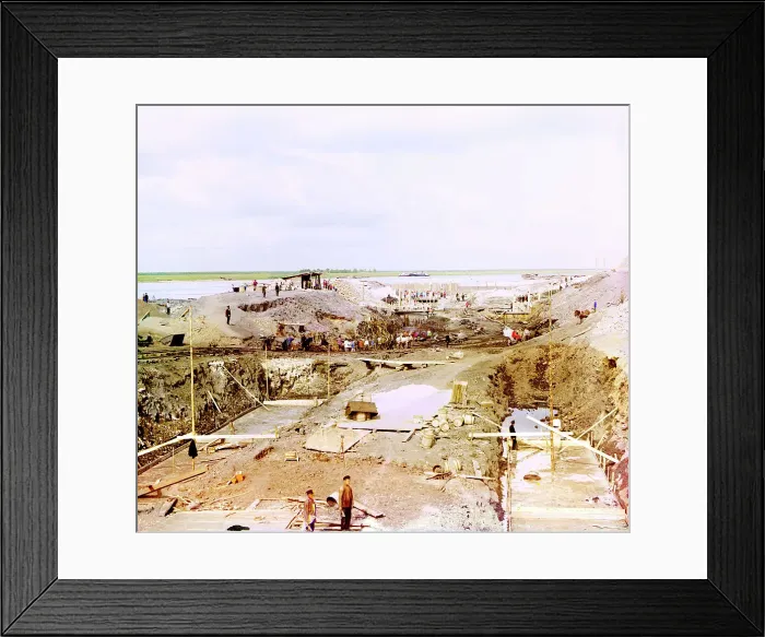 Framed Print : Construction of the lock, Kuzminskoe, 1912. Creator: Sergey Mikhaylovich Prokudin-Gorsky Framed Print : Construction of the lock, Kuzminskoe, 1912. Creator: Sergey Mikhaylovich Prokudin-Gorsky